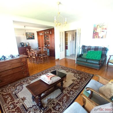 Appartement 4 pièces 315000 €