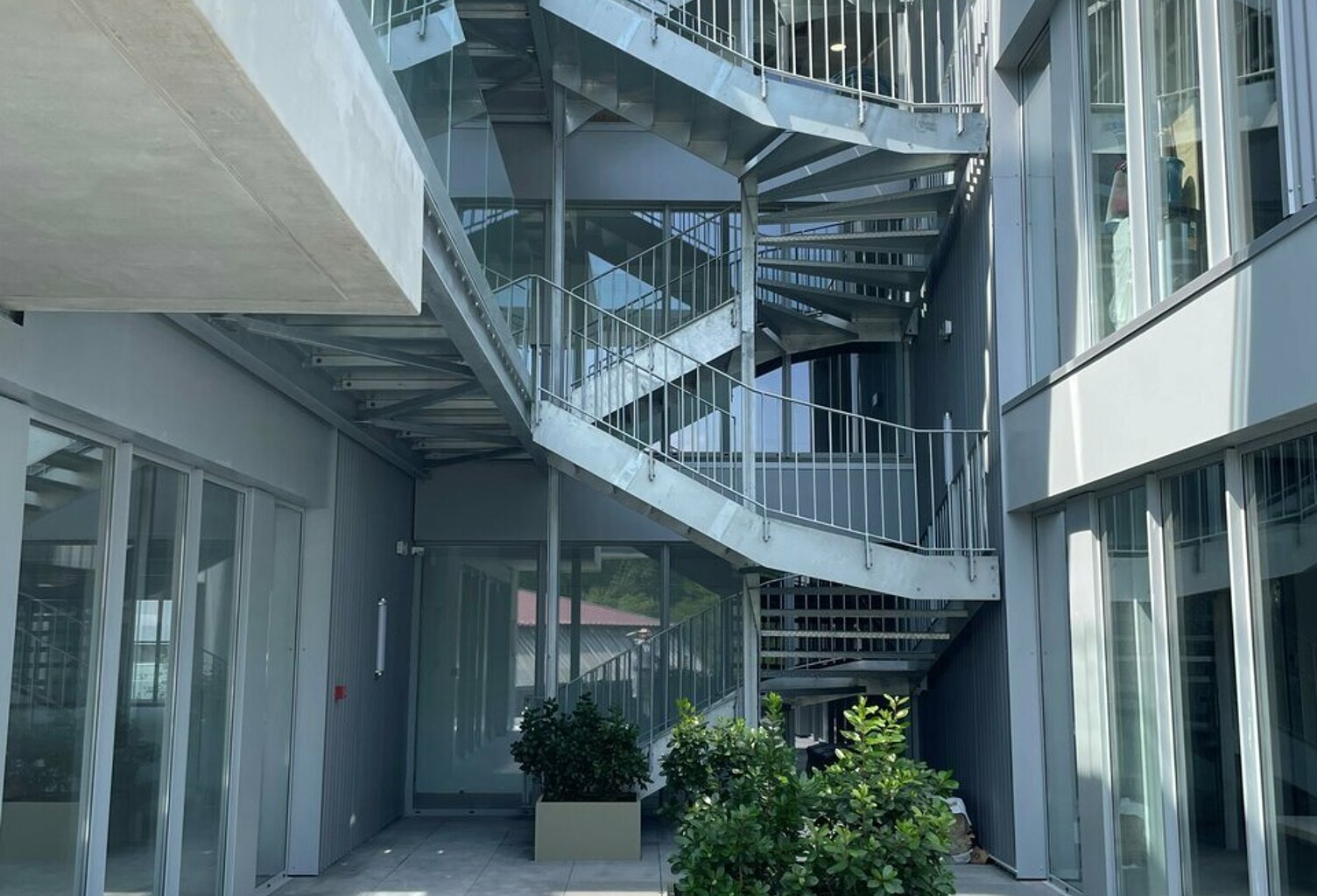 BUREAUX à LOUER — photo 1