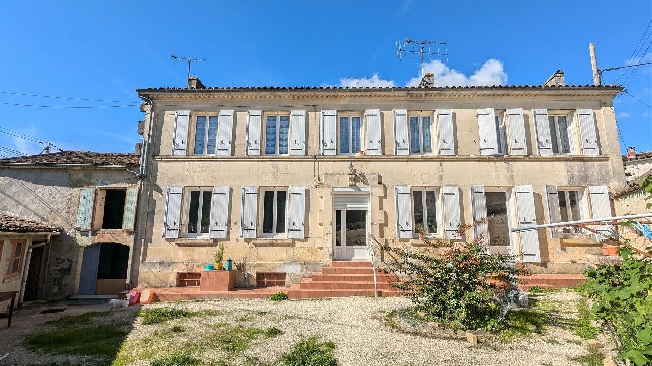 maison 9 pièces 220 m2 à vendre à Louzac-Saint-André (16100)