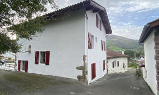 Maison 5 Pièces 93 m² à vendre à Saint-Étienne-de-Baïgorry (64430)