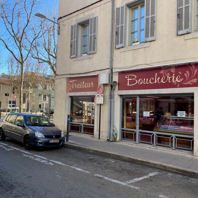 Commerce  224700 €