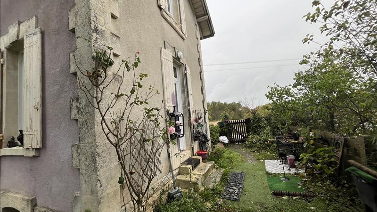 maison 3 pièces 55 m2 à vendre à Saint-Jean-d'Angély (17400)