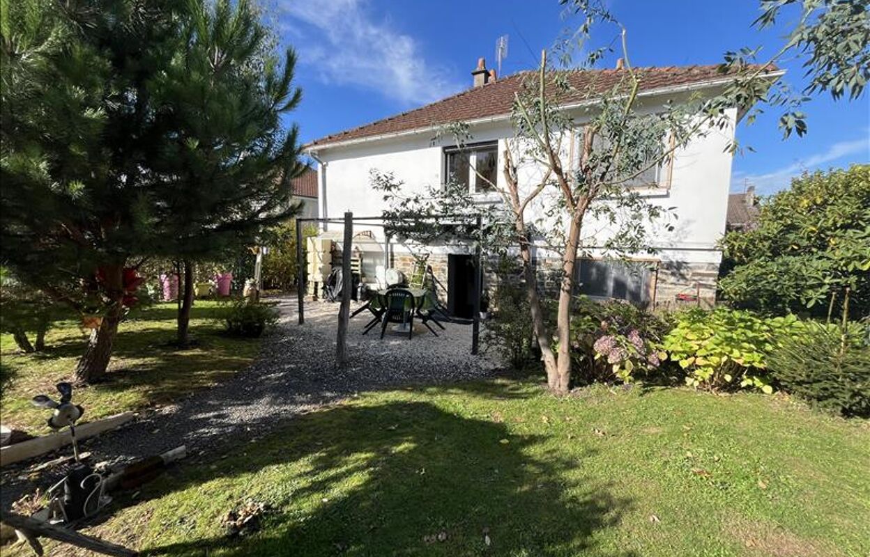 maison 5 pièces 104 m2 à vendre à Saint-Yrieix-la-Perche (87500)