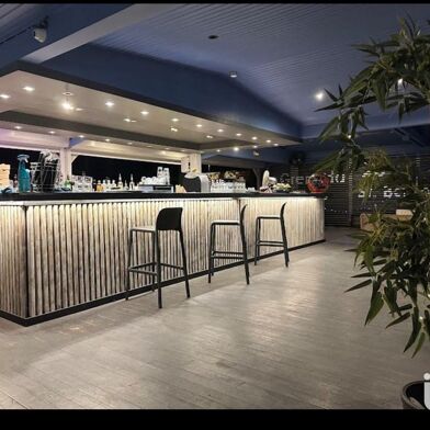 Commerce  930000 €