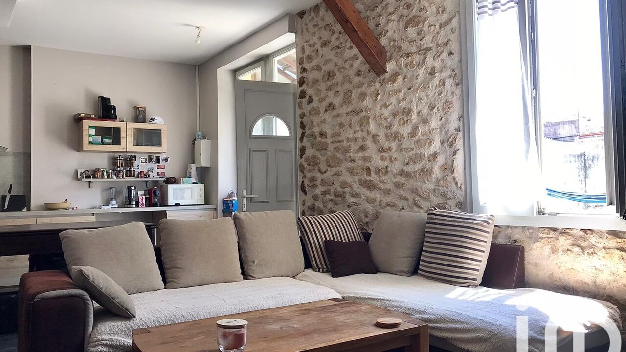 appartement 2 pièces 48 m2 à vendre à Combs-la-Ville (77380)