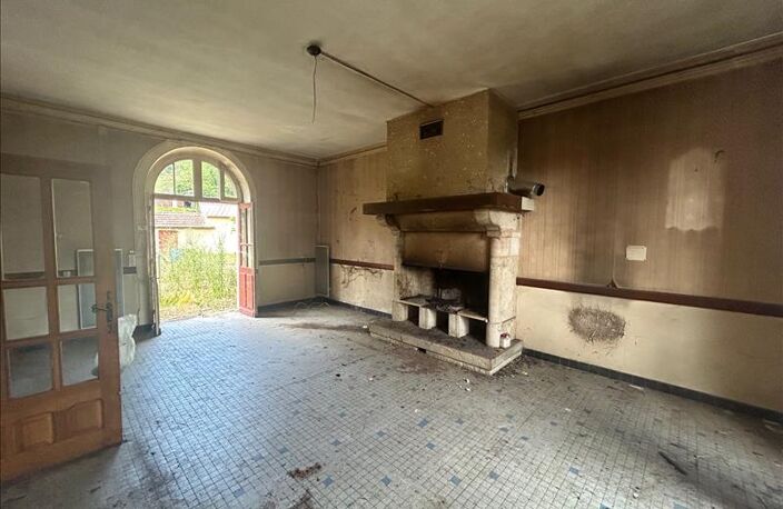 Maison en pierre de 6 pièces principales — photo 2