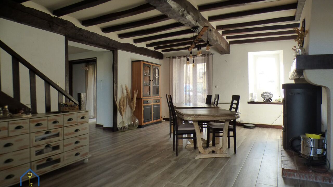 maison 8 pièces 205 m2 à vendre à Chantonnay (85110)