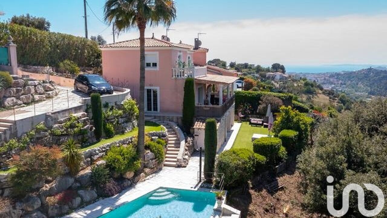 maison 8 pièces 233 m2 à vendre à Cagnes-sur-Mer (06800)