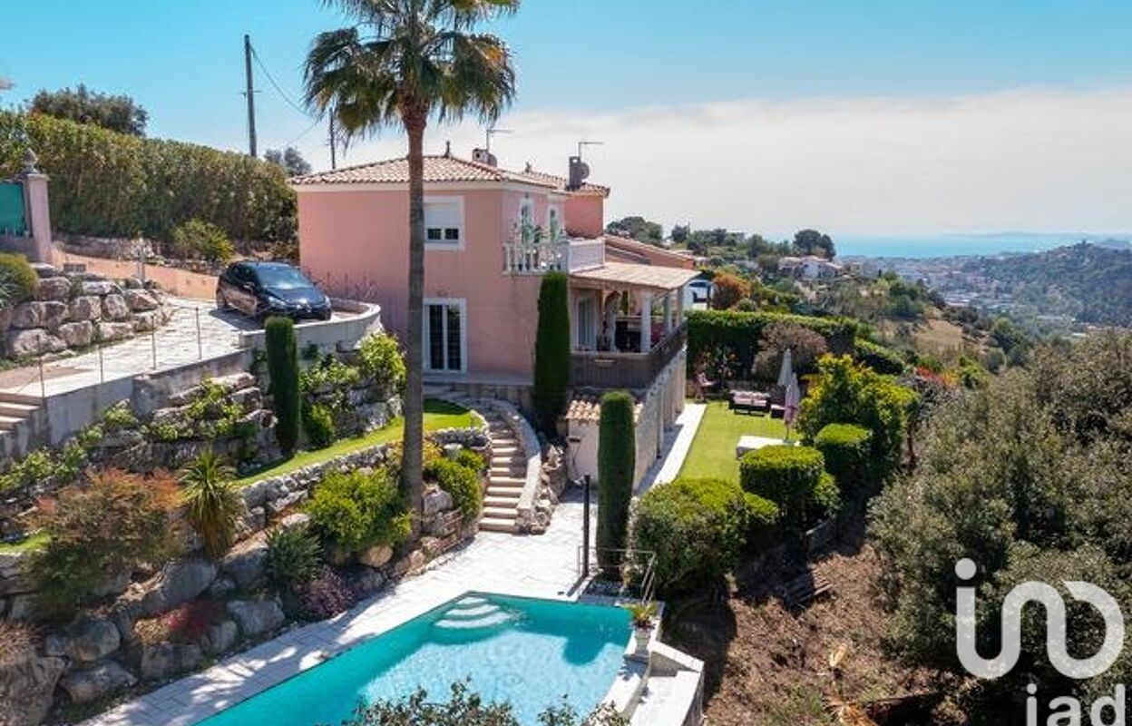 maison 8 pièces 233 m2 à vendre à Cagnes-sur-Mer (06800)