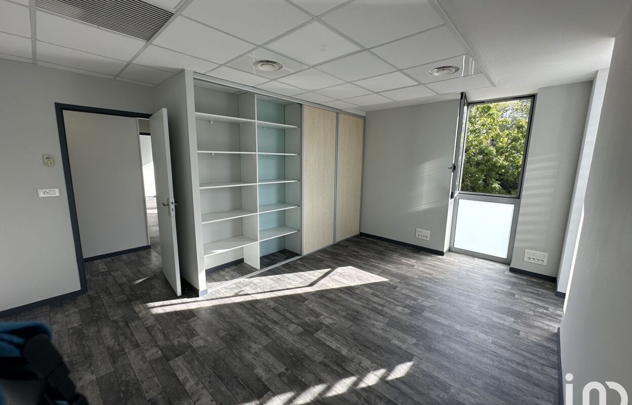 bureau  pièces 18 m2 à louer à Prades-le-Lez (34730)