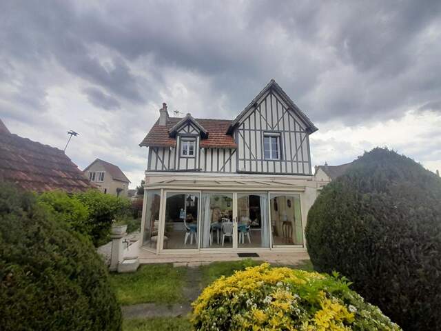 À VENDRE - DIVES SUR MER MAISON 6 Pieces avec jardin — photo du bien
