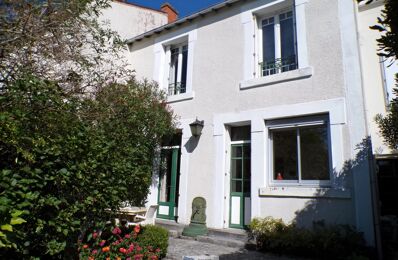 vente maison 686 000 € à proximité de Angoulins (17690)