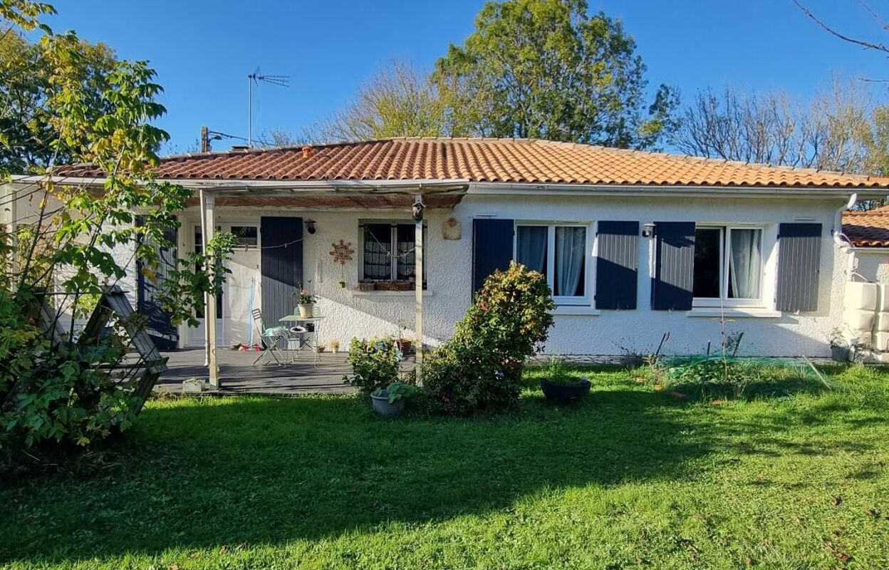 maison 5 pièces 94 m2 à vendre à Rochefort (17300)