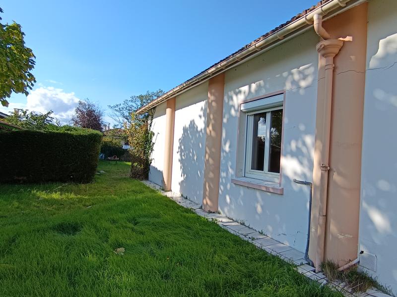 Villa / Maison 5 pièces  à vendre Saint-Seurin-sur-l'Isle 33660