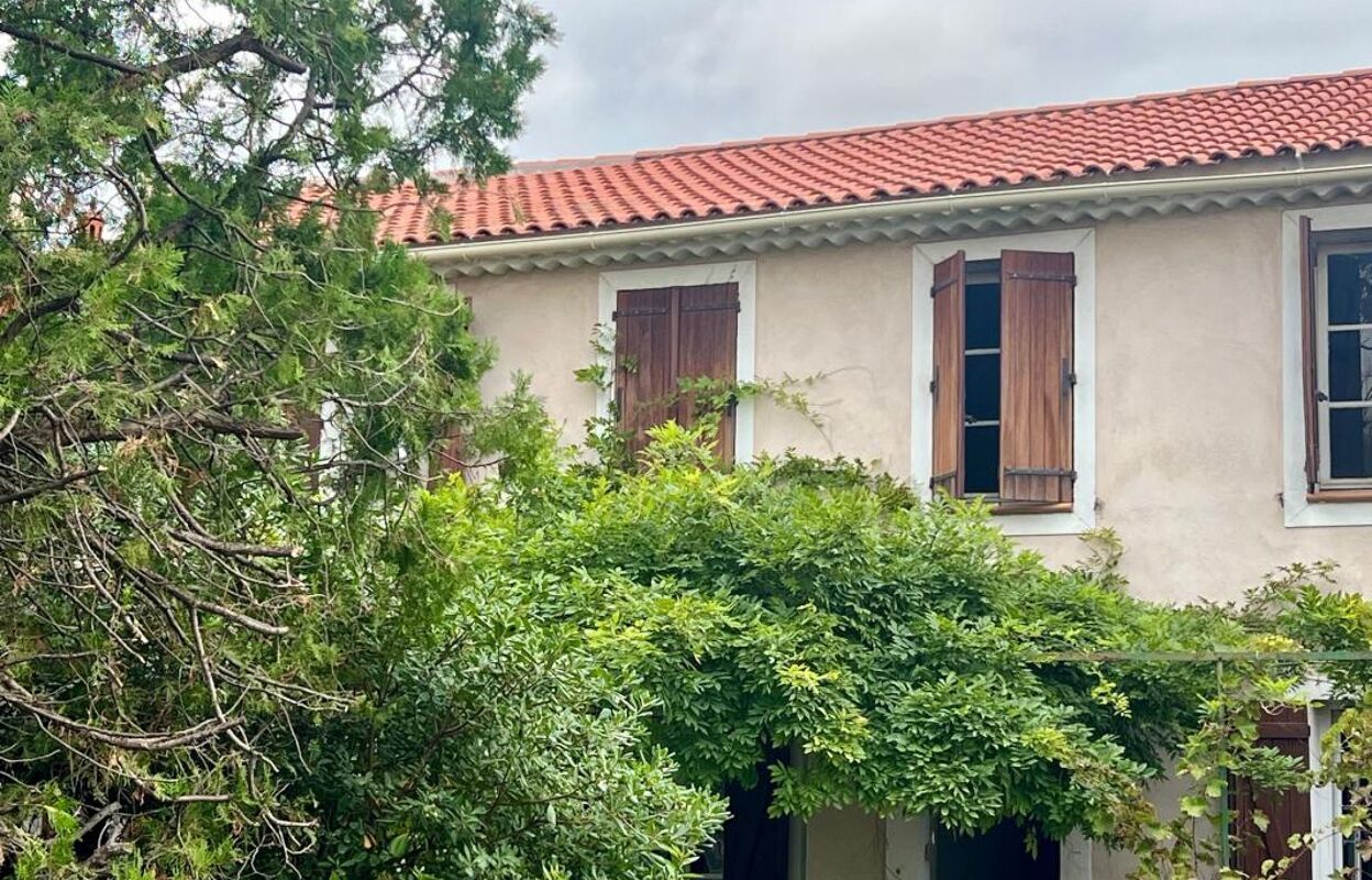 immeuble  pièces 230 m2 à vendre à Toulon (83200)