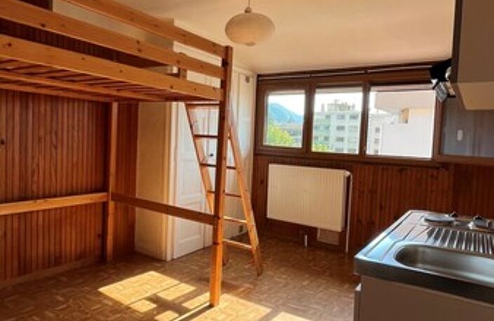 T1 — photo 3