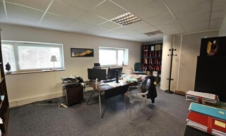 Bureau  291 m² à louer à Tours (37100)