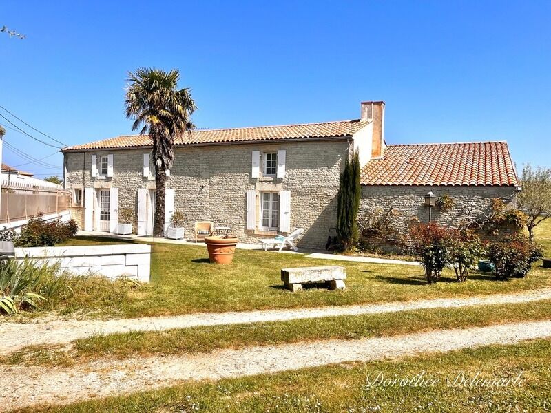 Villa / Maison 5 pièces  à vendre Saint-Jean-de-Liversay 17170