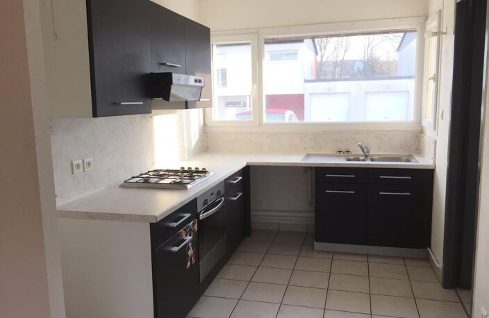 Vente appartement 4 pièces 70 m² Épinal (88000) — photo 2