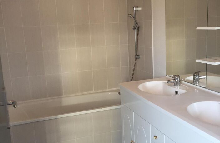 Vente appartement 4 pièces 70 m² Épinal (88000) — photo 4