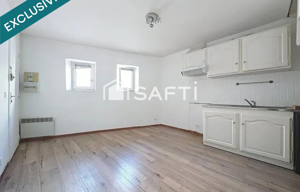 appartement 2 pièces 28 m2 à vendre à Saint-Mitre-les-Remparts (13920)