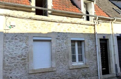 vente maison 61 000 € à proximité de Ainay-le-Vieil (18200)