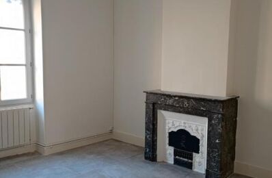 location appartement 1 130 € CC /mois à proximité de Nîmes (30000)