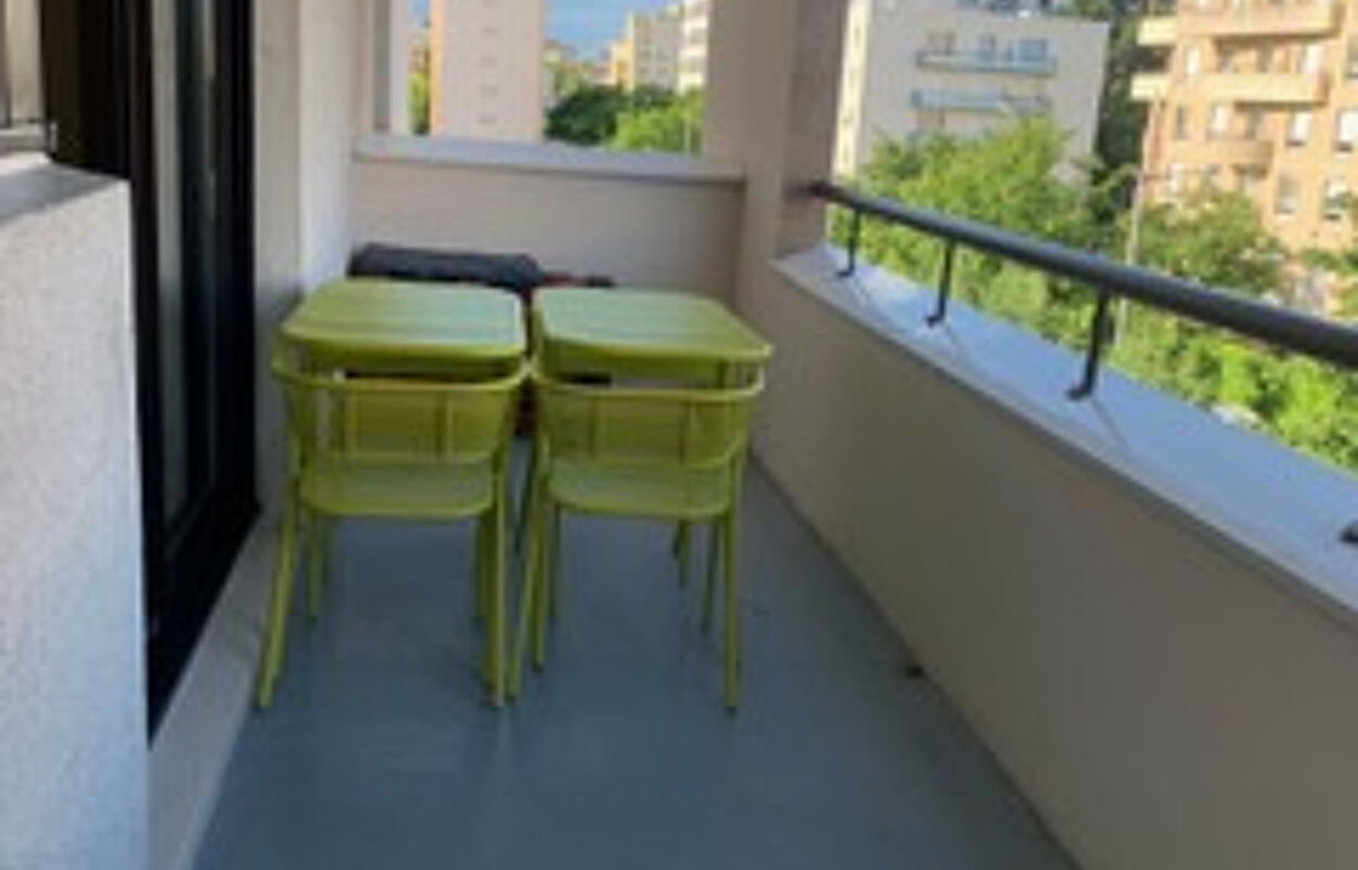 appartement 3 pièces 63 m2 à vendre à Lyon 8 (69008)