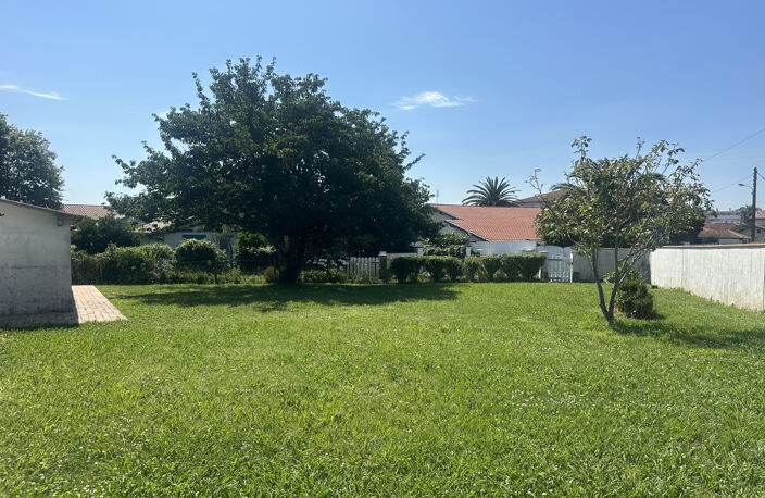 ANGLET CHASSIN EN EXCLUSIVITE TERRAIN CONSTRUCTIBLE — photo 2