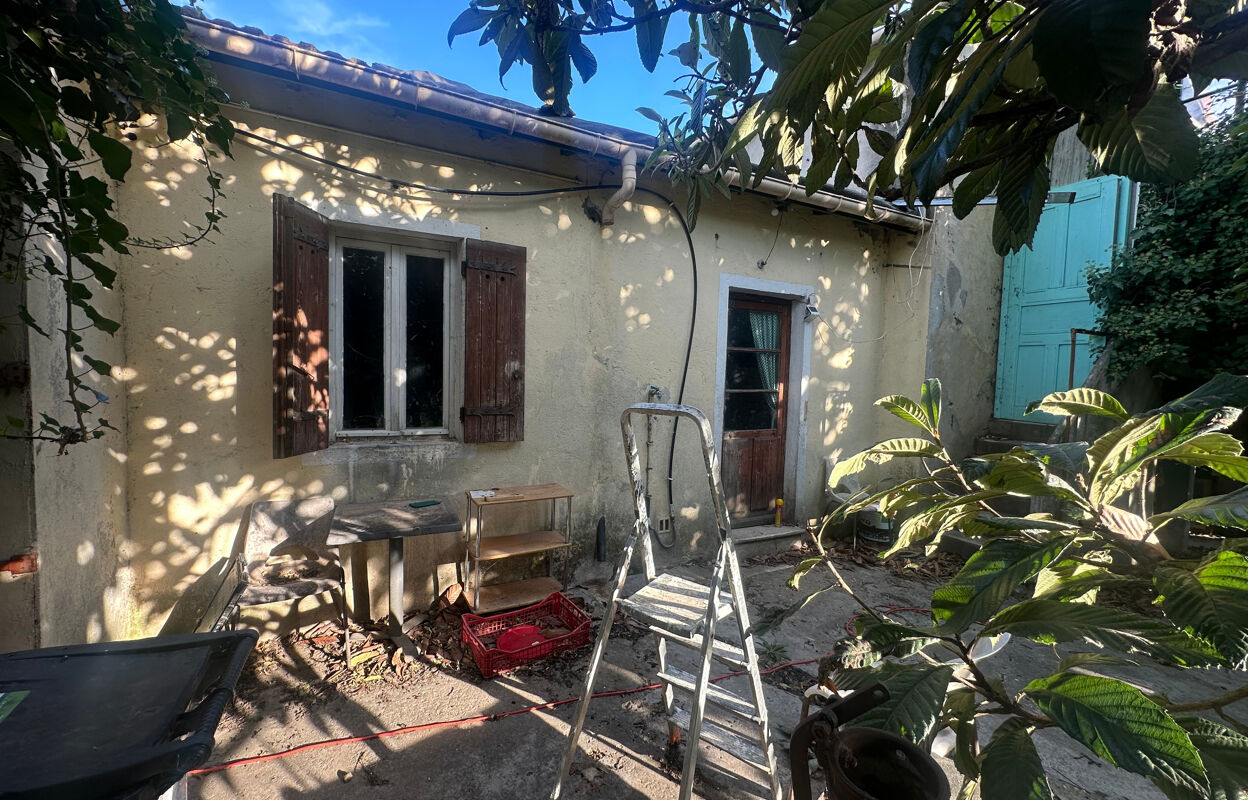 maison 4 pièces 65 m2 à vendre à Nîmes (30000)