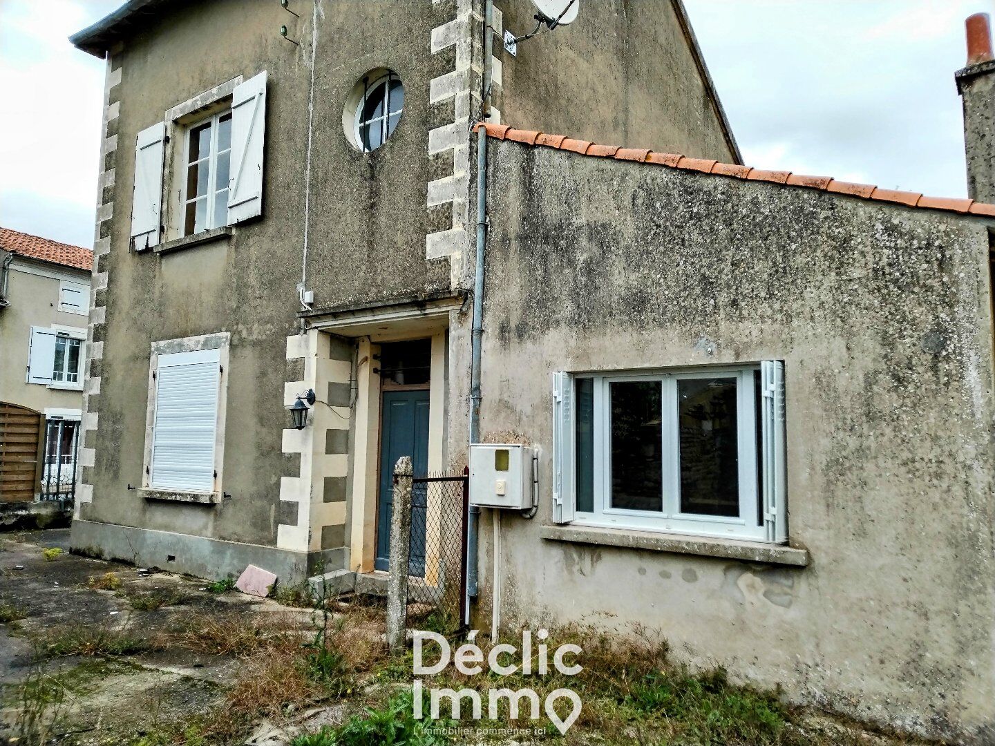 Villa / Maison  T4 à vendre Paizay-Naudouin-Embourie 16240