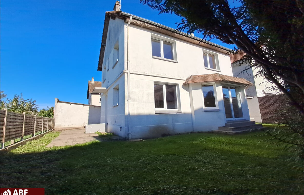 maison 5 pièces 104 m2 à vendre à Saint-Nicolas-d'Aliermont (76510)