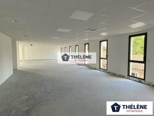 BUREAUX à VENDRE — photo du bien