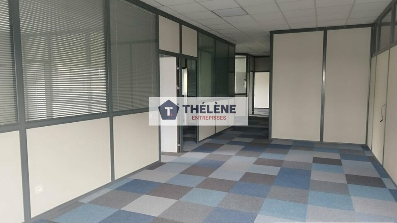 bureau  pièces 1550 m2 à louer à Montpellier (34000)