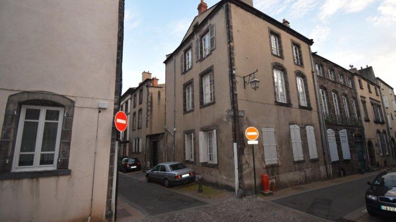 maison 14 pièces 372 m2 à vendre à Riom (63200)