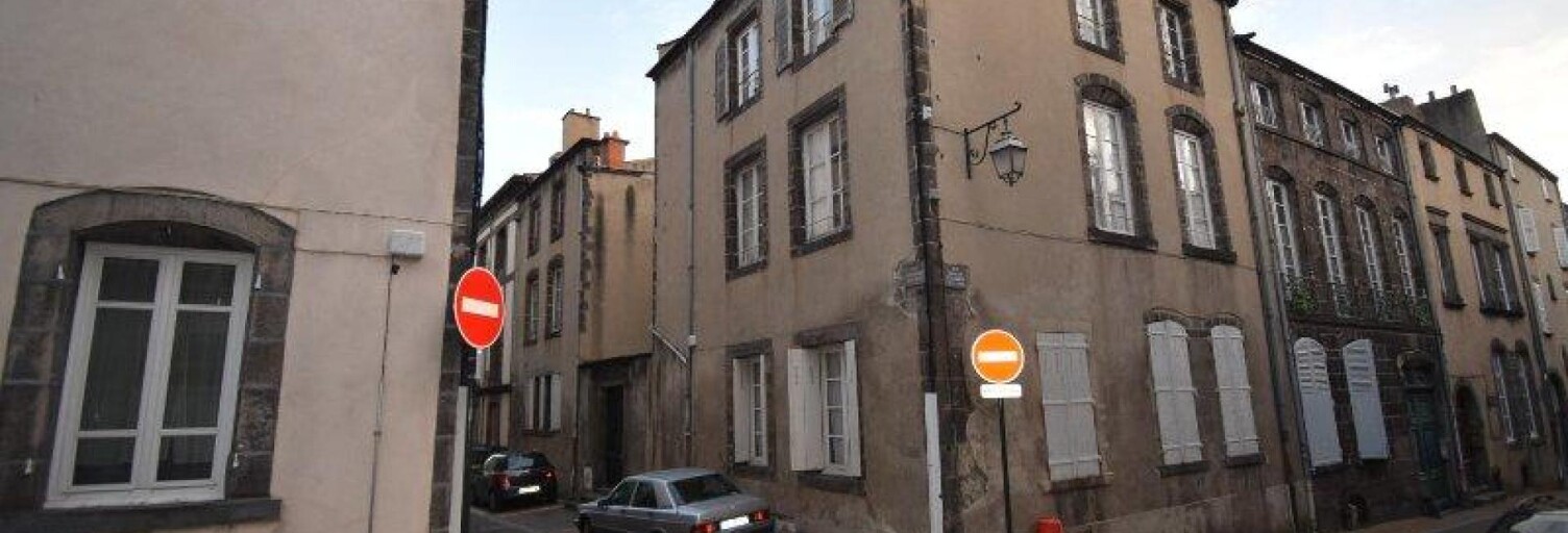 Maison 14 Pièces 372 m² à vendre à Riom (63200)
