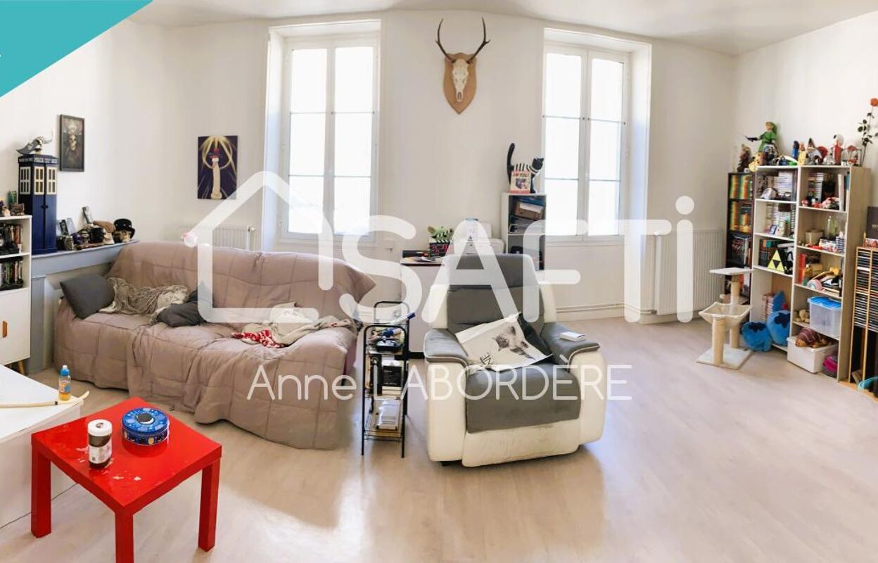 appartement 4 pièces 82 m2 à vendre à Brizambourg (17770)