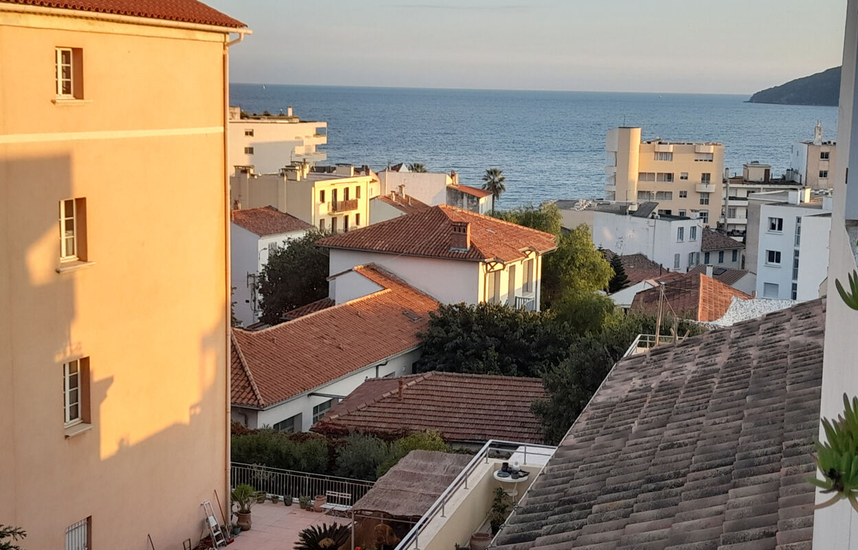 appartement 4 pièces 67 m2 à vendre à Toulon (83000)