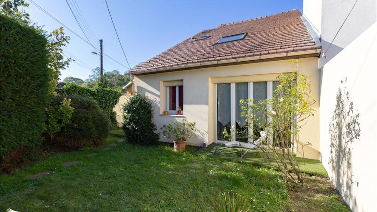 maison 5 pièces 92 m2 à vendre à Saint-Leu-la-Forêt (95320)