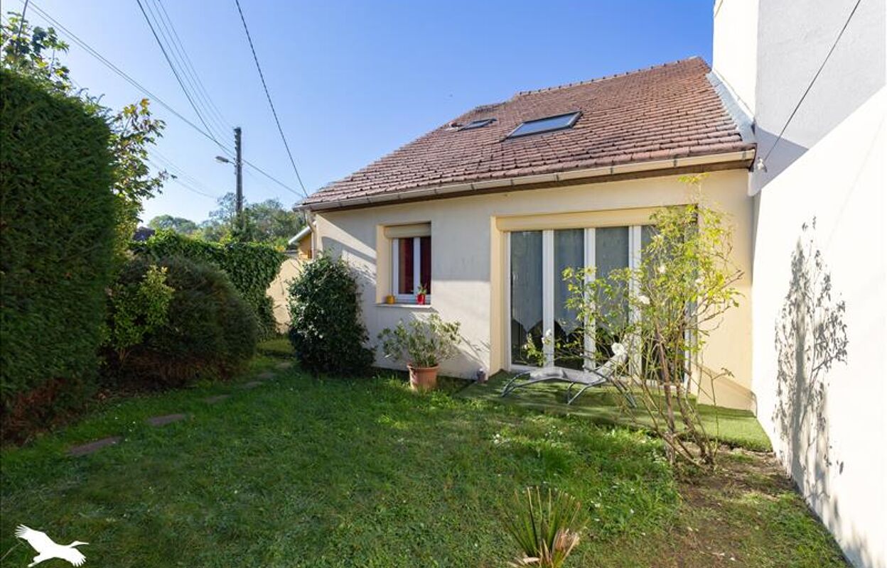 maison 5 pièces 92 m2 à vendre à Saint-Leu-la-Forêt (95320)