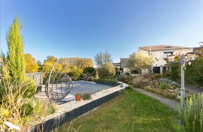 vente maison 374 525 € à proximité de Saint-Christoly-de-Blaye (33920)