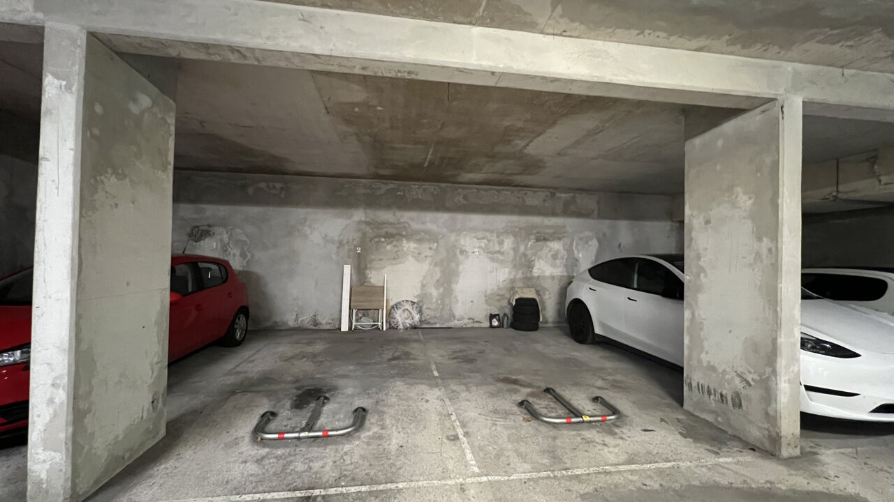 garage  pièces  m2 à vendre à Nice (06300)