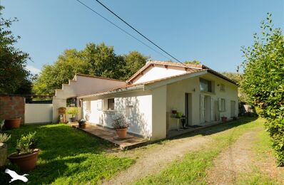 vente maison 327 050 € à proximité de Saint-Vivien-de-Médoc (33590)