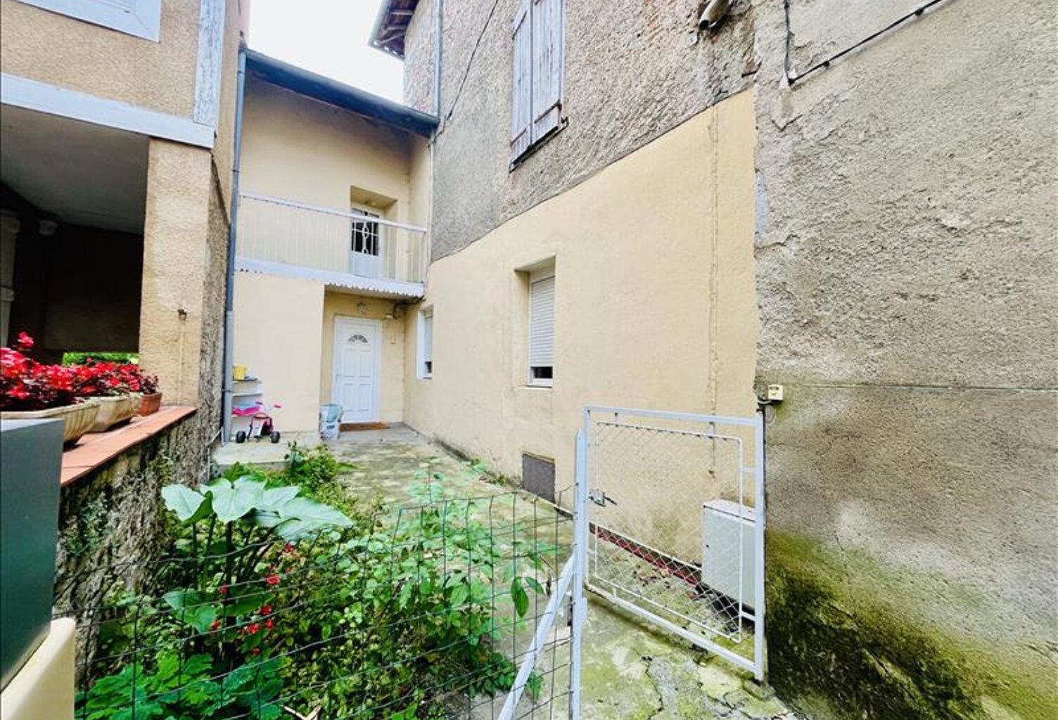 Maison de ville de 4 pièces principales — photo 1