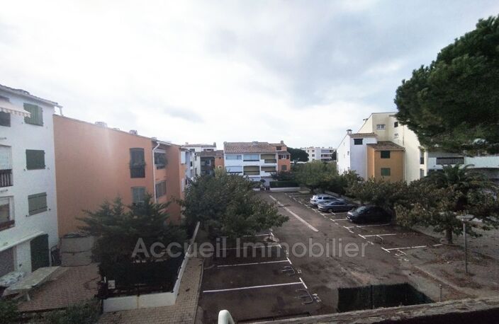 Studio cabine traversant plein sud au calme avec parking privé — photo 5