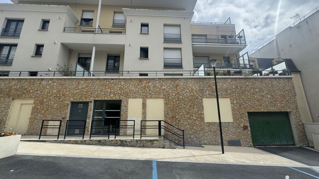 commerce  pièces 55 m2 à louer à Thorigny-sur-Marne (77400)