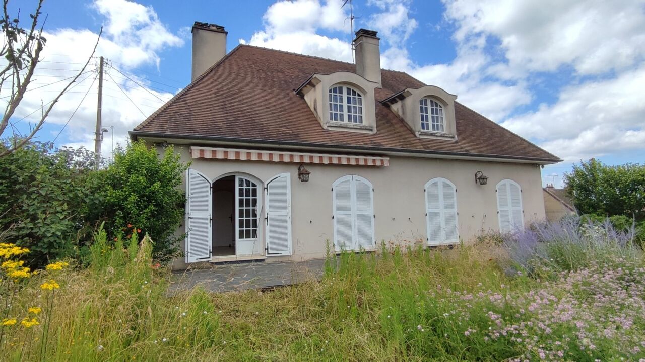 maison 9 pièces 250 m2 à vendre à Connerré (72160)