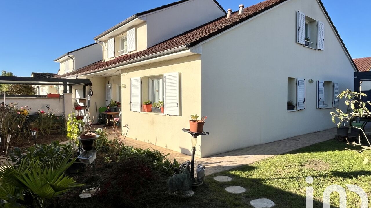 maison 5 pièces 127 m2 à vendre à Naintré (86530)