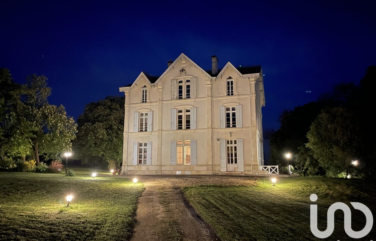 maison 14 pièces 341 m2 à vendre à Saint-Jean-d'Angély (17400)