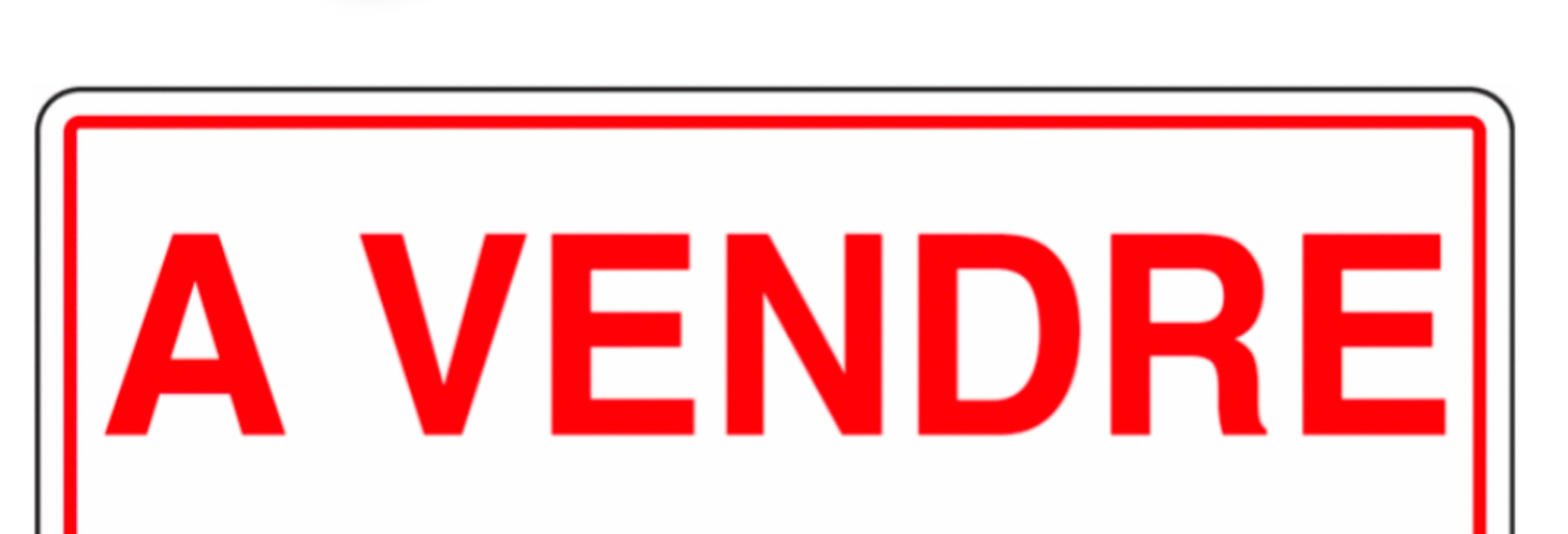 Immeuble  2600 m² à vendre à Saint-Lô (50000)